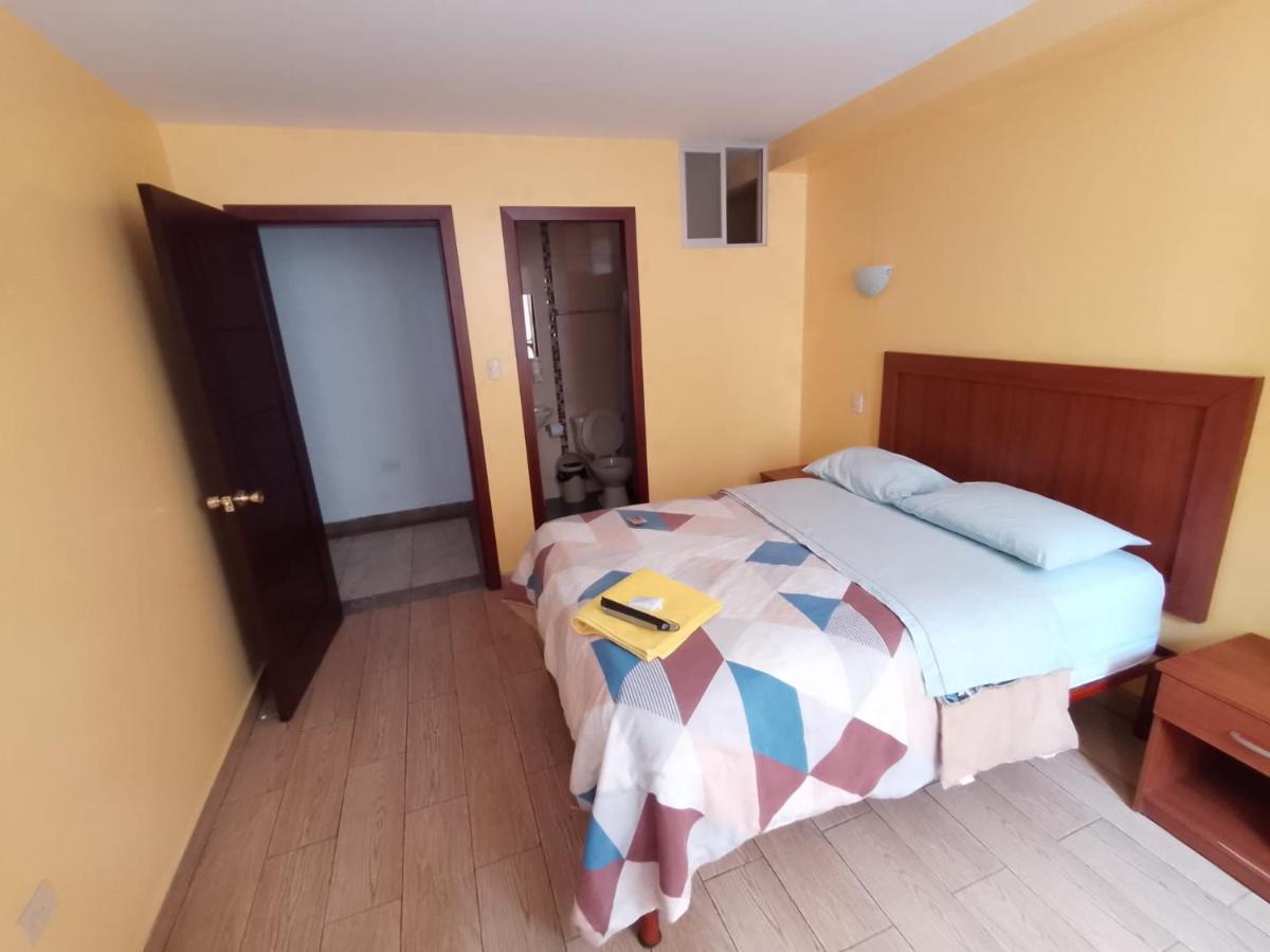Hotel Residencial Miraflores Loja Exterior photo